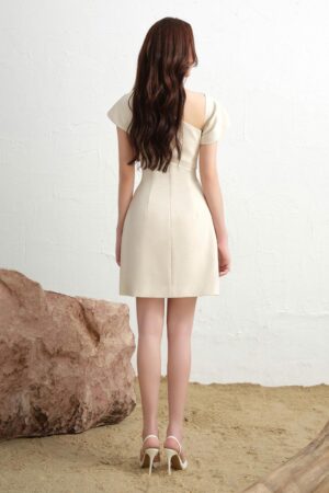 A-line-Asymmetric-Neck-Linen-Mini-Dress-DeNio-alleiz-2