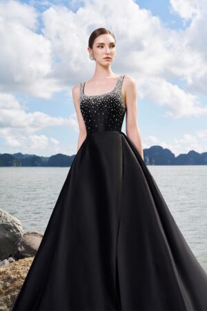 Ball-Gown-Square-Neck-Crepe-Floor-Length-Dress-TRACY-STUDIO-alleiz-4