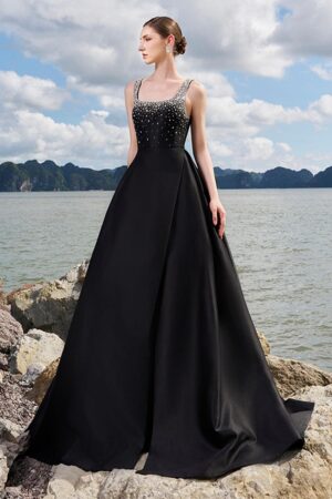 Ball-Gown-Square-Neck-Crepe-Floor-Length-Dress-TRACY-STUDIO-alleiz-7