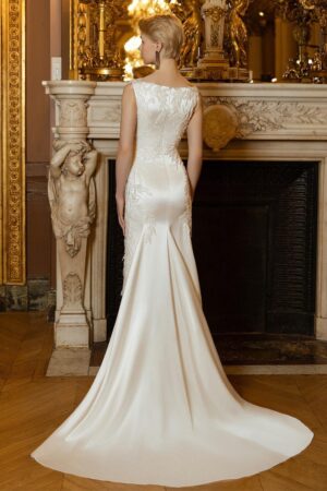 Mermaid-Boat-Neck-Silk-Satin-Floor-Length-Dress-TRACY-STUDIO-alleiz-2