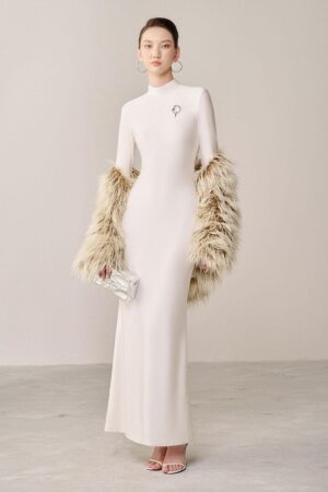 Straight-Long-Sleeved-Faux-Fur-Coat-White-Plan-alleiz